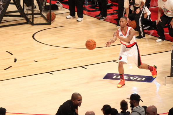 包含科隆球员举行慈善活动,传球技巧大比拼的词条 包含科隆球员举行慈善活动,传球技巧大比拼的词条