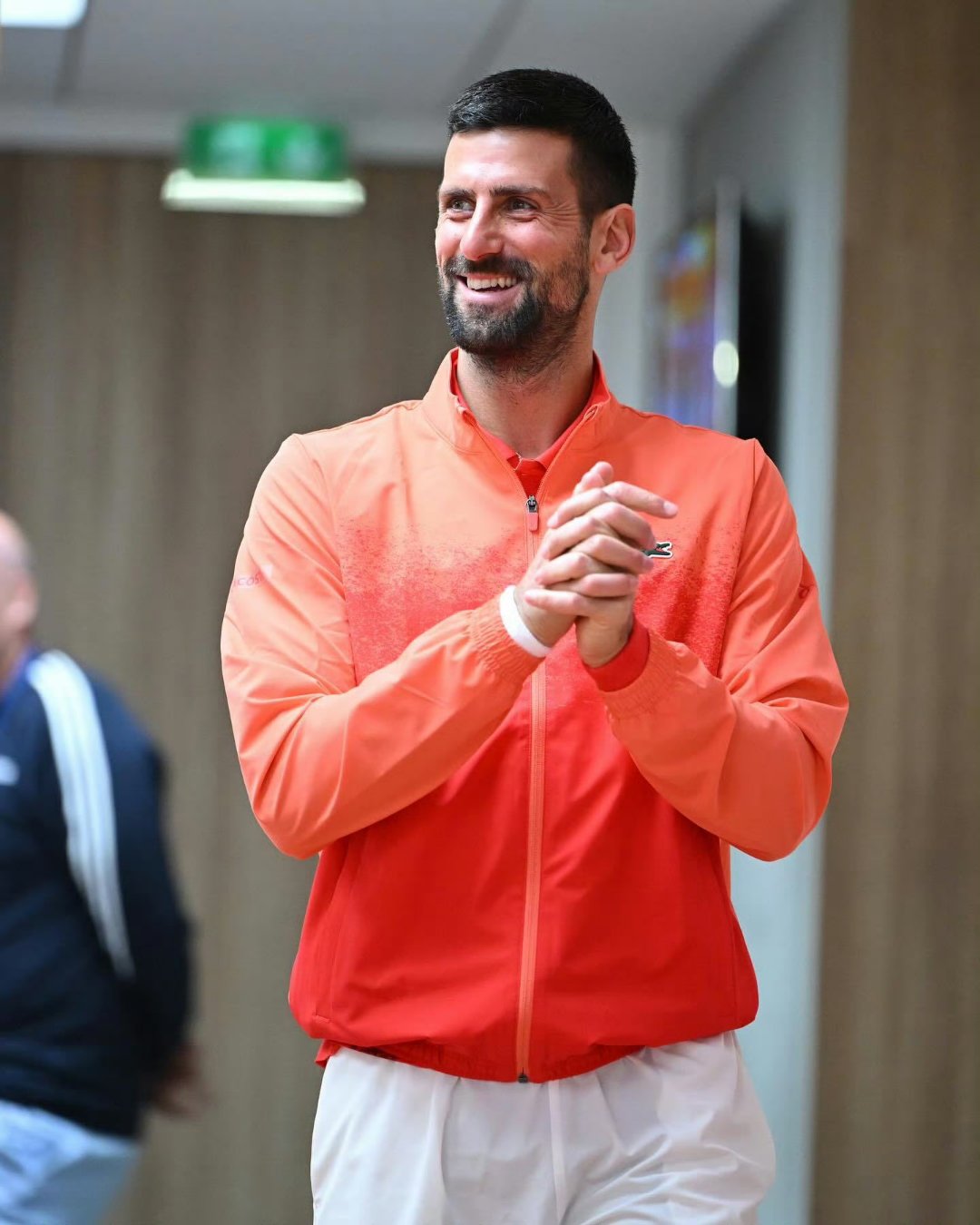 包含美国网球队爆冷法国网球队，克耶高斯关键制胜的词条