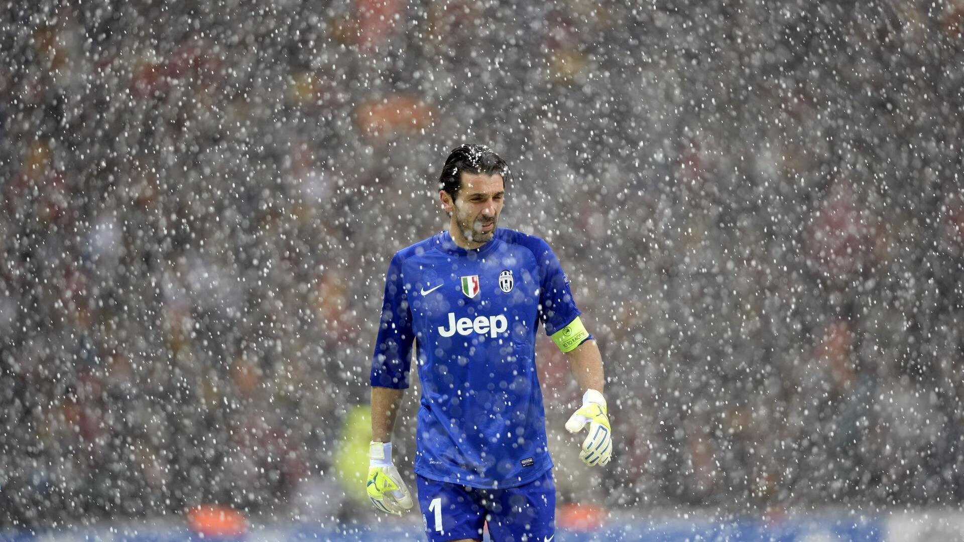 从F1到绿茵场，当巴拉圭一波成为曼联的年度争冠终局战